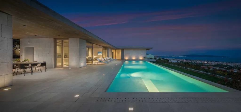 Split Villa for up to 12 Guests with Heated Pool