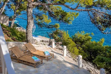 4-Bedroom Villa in Sumartin for 8 Guests