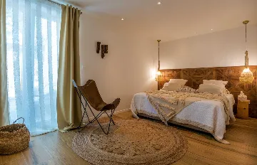 4-Bedroom Villa in Sumartin for 8 Guests