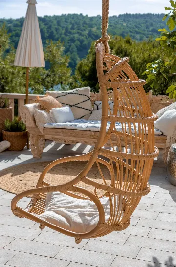 4-Bedroom Villa in Sumartin for 8 Guests