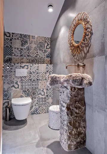 4-Bedroom Villa in Sumartin for 8 Guests