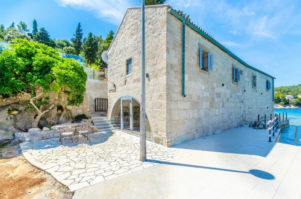 Korčula Villa with Pool for 8+2 Guests
