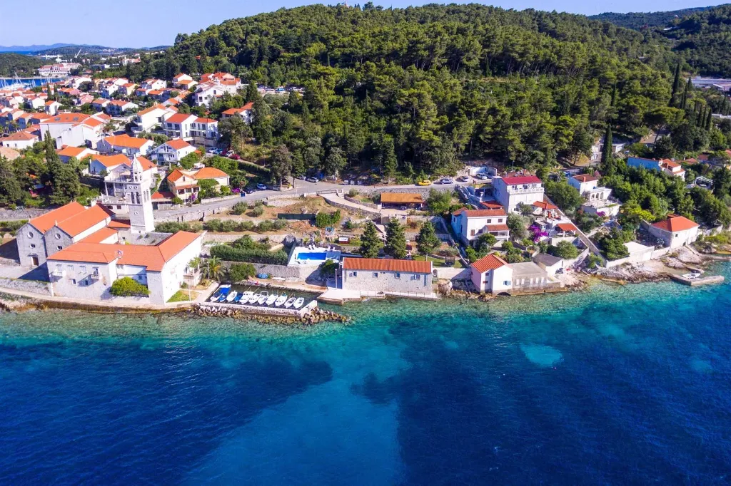 Korčula Villa with Pool for 8+2 Guests