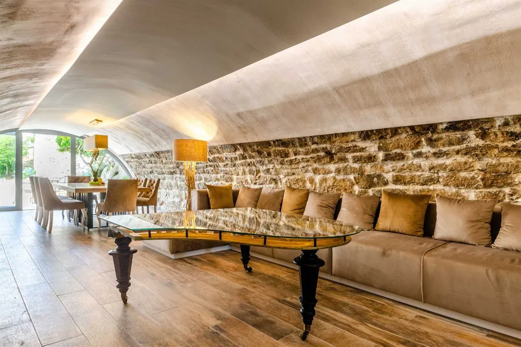 Korčula Villa with Pool for 8+2 Guests
