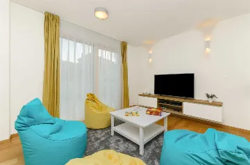 Supetar Villa with Heated Pool and Sauna (8+3)