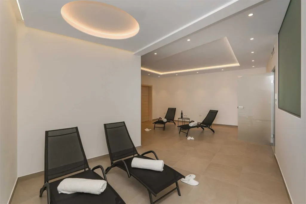 Supetar Villa with Heated Pool and Sauna (8+3)