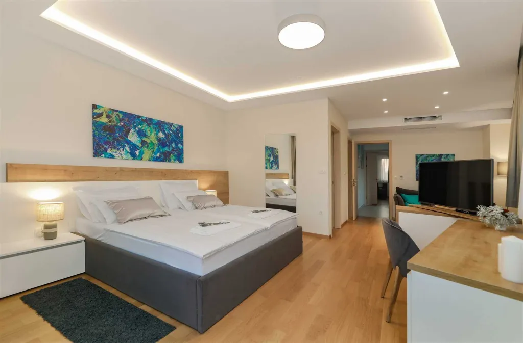 Supetar Villa with Heated Pool and Sauna (8+3)