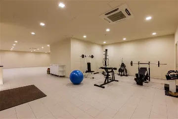 Split Villa with Outdoor Pool for 8 Guests