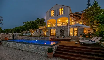 Heated Infinity Pool Villa for 10 in Korčula