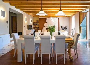 Villa with Pool 10 m from the Beach, Lokva Rogoznica