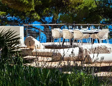 Villa with Pool 10 m from the Beach, Lokva Rogoznica