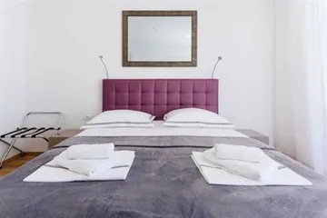 3-Bedroom Villa with Heated Pool in Vinisce