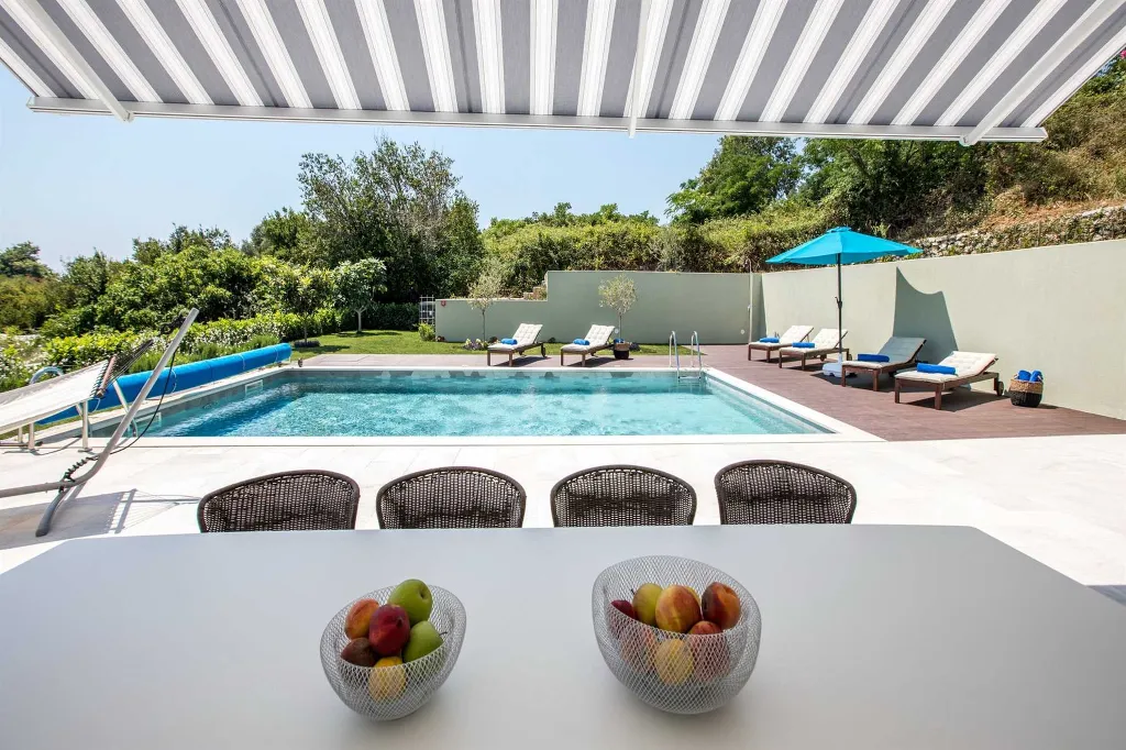 Air-Conditioned 4-Bedroom Villa in Orasac (8 Guests)