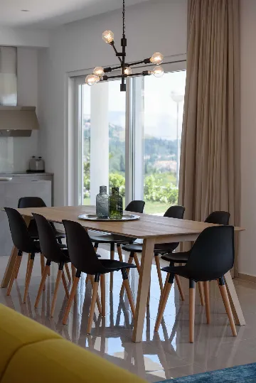 Air-Conditioned 4-Bedroom Villa in Orasac (8 Guests)