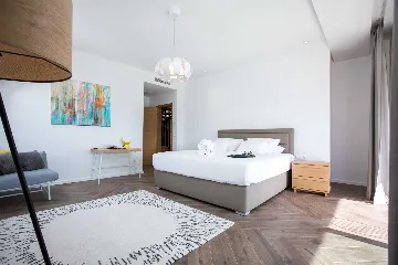 Air-Conditioned 4-Bedroom Villa in Orasac (8 Guests)