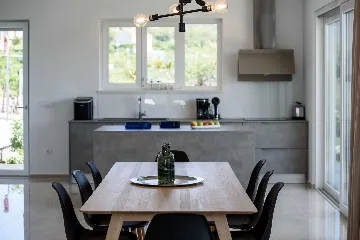 Air-Conditioned 4-Bedroom Villa in Orasac (8 Guests)