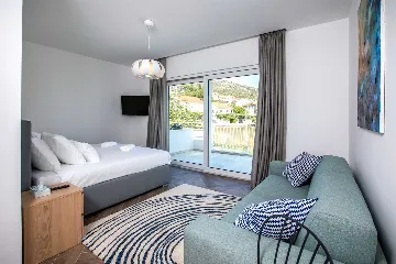 Air-Conditioned 4-Bedroom Villa in Orasac (8 Guests)