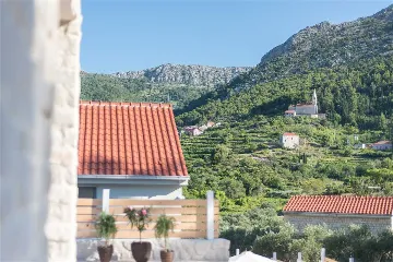 Villa with Private Pool & Sauna in Jelsa