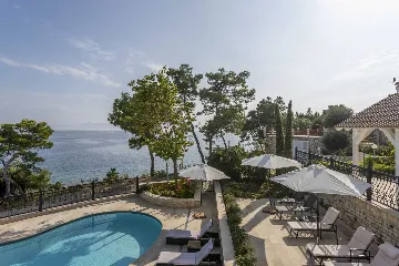 Sumartin Villa with Solar Heated Pool for 14 Guests