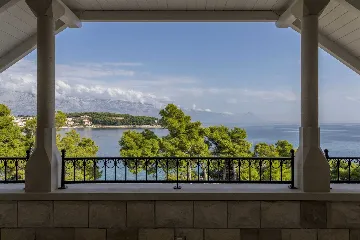 Sumartin Villa with Solar Heated Pool for 14 Guests