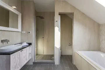 Sumartin Villa with Solar Heated Pool for 14 Guests