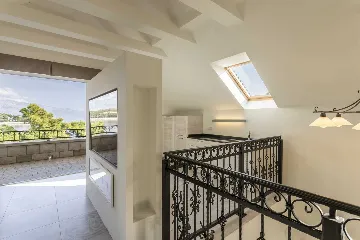 Sumartin Villa with Solar Heated Pool for 14 Guests