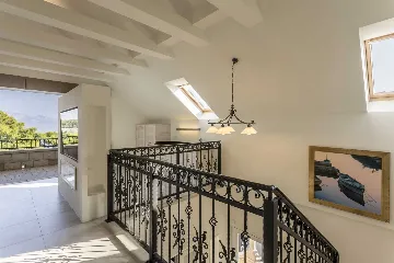 Sumartin Villa with Solar Heated Pool for 14 Guests