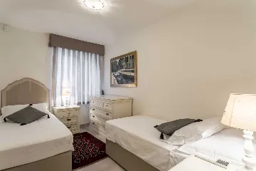 Sumartin Villa with Solar Heated Pool for 14 Guests