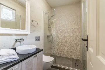 Sumartin Villa with Solar Heated Pool for 14 Guests