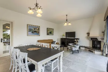 Sumartin Villa with Solar Heated Pool for 14 Guests