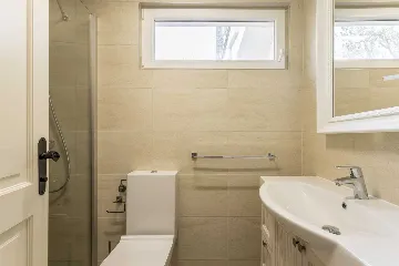 Sumartin Villa with Solar Heated Pool for 14 Guests