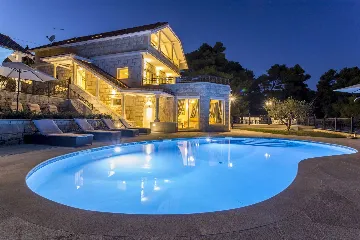 Sumartin Villa with Solar Heated Pool for 14 Guests