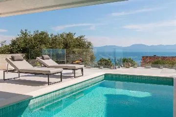 Villa with Heated Pool in Podaci (up to 8 guests)