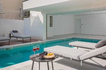 Villa with Heated Pool in Podaci (up to 8 guests)