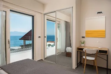 Villa with Heated Pool in Podaci (up to 8 guests)