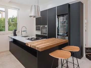 Villa with Heated Pool in Podaci (up to 8 guests)