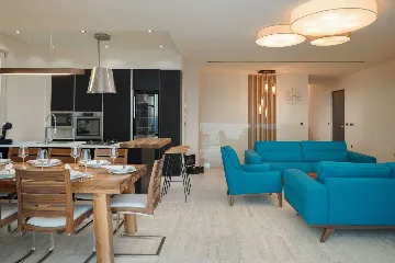 Villa with Heated Pool in Podaci (up to 8 guests)