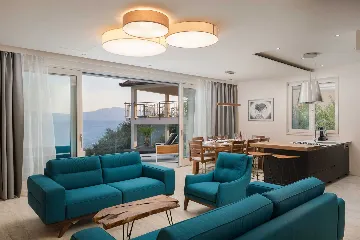 Villa with Heated Pool in Podaci (up to 8 guests)