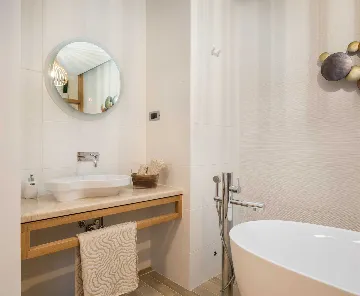 Villa with Heated Pool in Podaci (up to 8 guests)