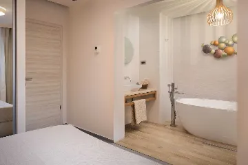 Villa with Heated Pool in Podaci (up to 8 guests)