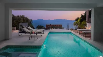 Villa with Heated Pool in Podaci (up to 8 guests)