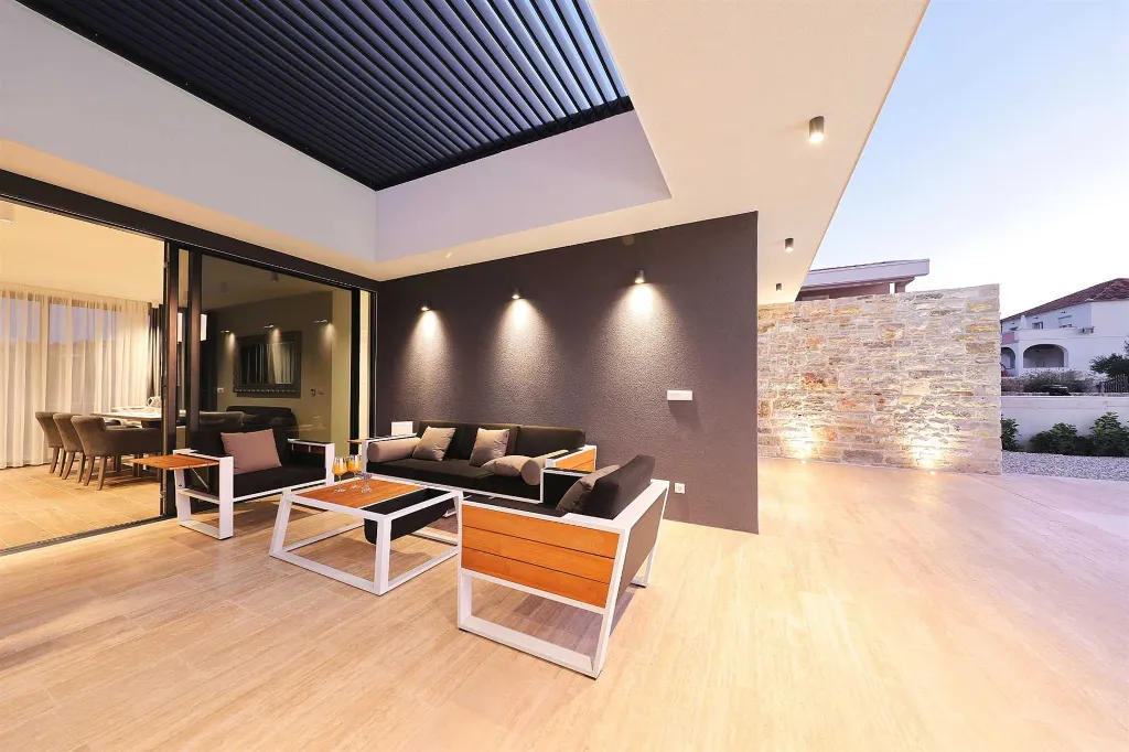 Villa with Outdoor Pool in Kraj for 6 Guests