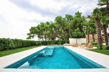 Ciovo Villa with Heated Pool and Sea Access