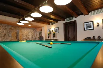 Ciovo Villa with Heated Pool and Sea Access