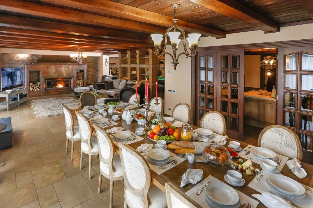 Ciovo Villa with Heated Pool and Sea Access