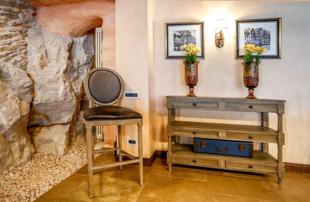 Ciovo Villa with Heated Pool and Sea Access