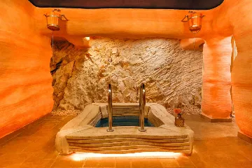 Ciovo Villa with Heated Pool and Sea Access