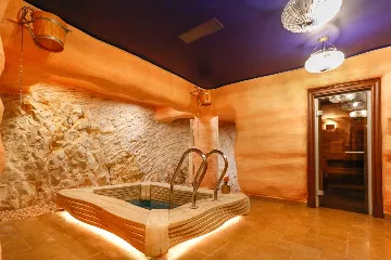 Ciovo Villa with Heated Pool and Sea Access