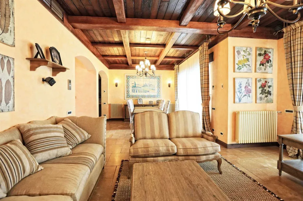 Ciovo Villa with Heated Pool and Sea Access