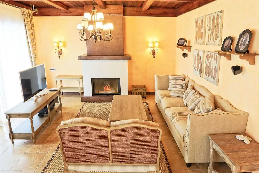 Ciovo Villa with Heated Pool and Sea Access